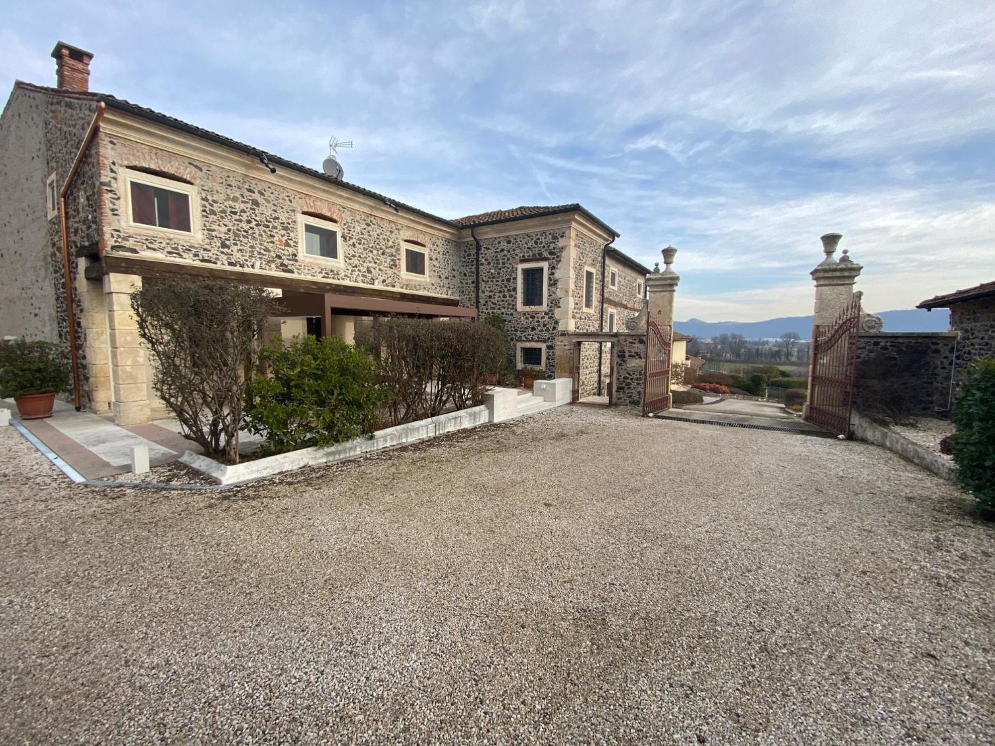 Ca' Masieri Hotel Trissino Buitenkant foto